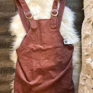 Forever 21 Dresses - Forever 21 1x NWT rose corderoy mod overall dress Forever 21 Dresses - Forever 21 1x NWT rose corderoy mod overall dress